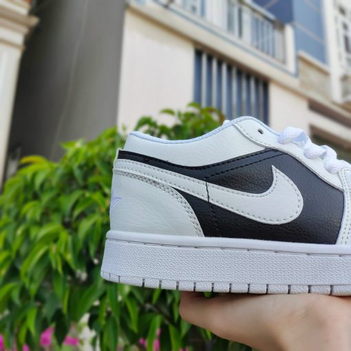 Hông giày Nike Jordan Panda