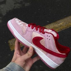 z7411057086933 f12aba5aec4a7135a1fb173875fb1308 Giày Nike Strangelove - SB Dunk Low Strangelove