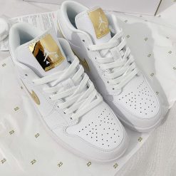 Giày Nike Jordan Trắng Viền Gold