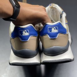Giày MLB Chunky Runner LA Dodgers Kem Nâu