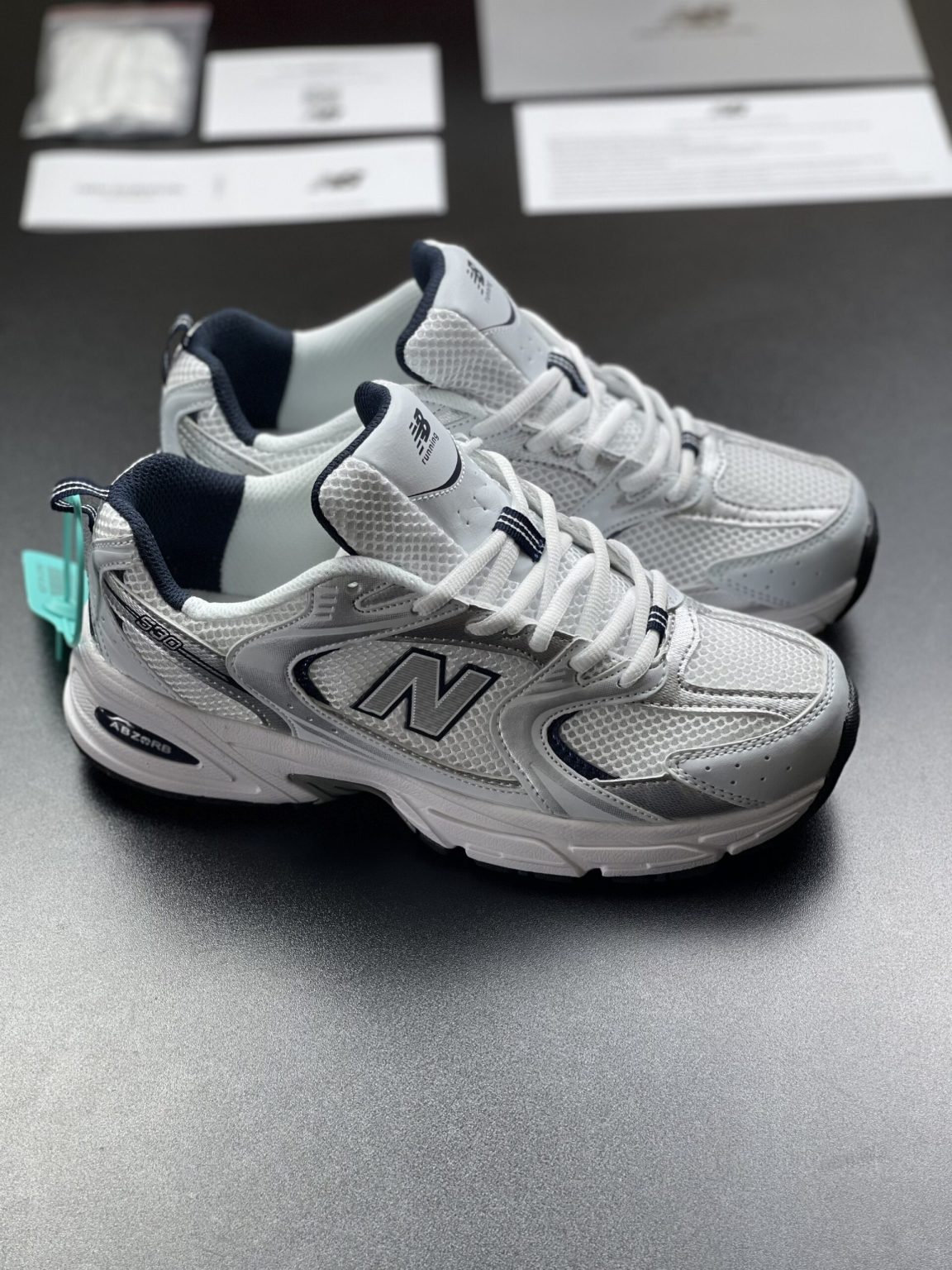 New Balance 530 White Silver Navy