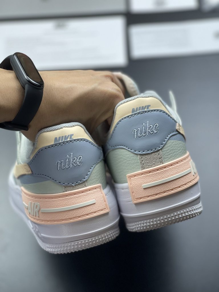 tênis nike air force 1 shadow barely green crimson tint