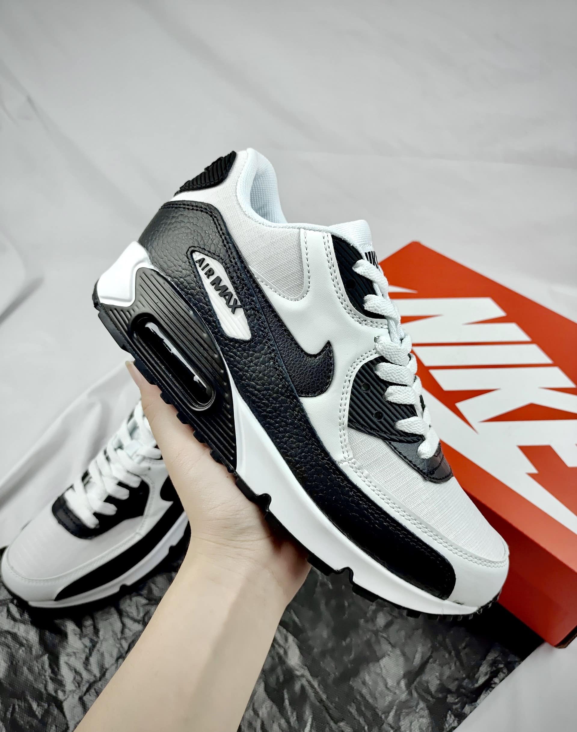 Giày Nike Air Max 90 Panda White Black