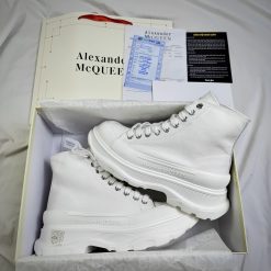 Giày Alexander McQueen Wmns Tread Slick Boots White