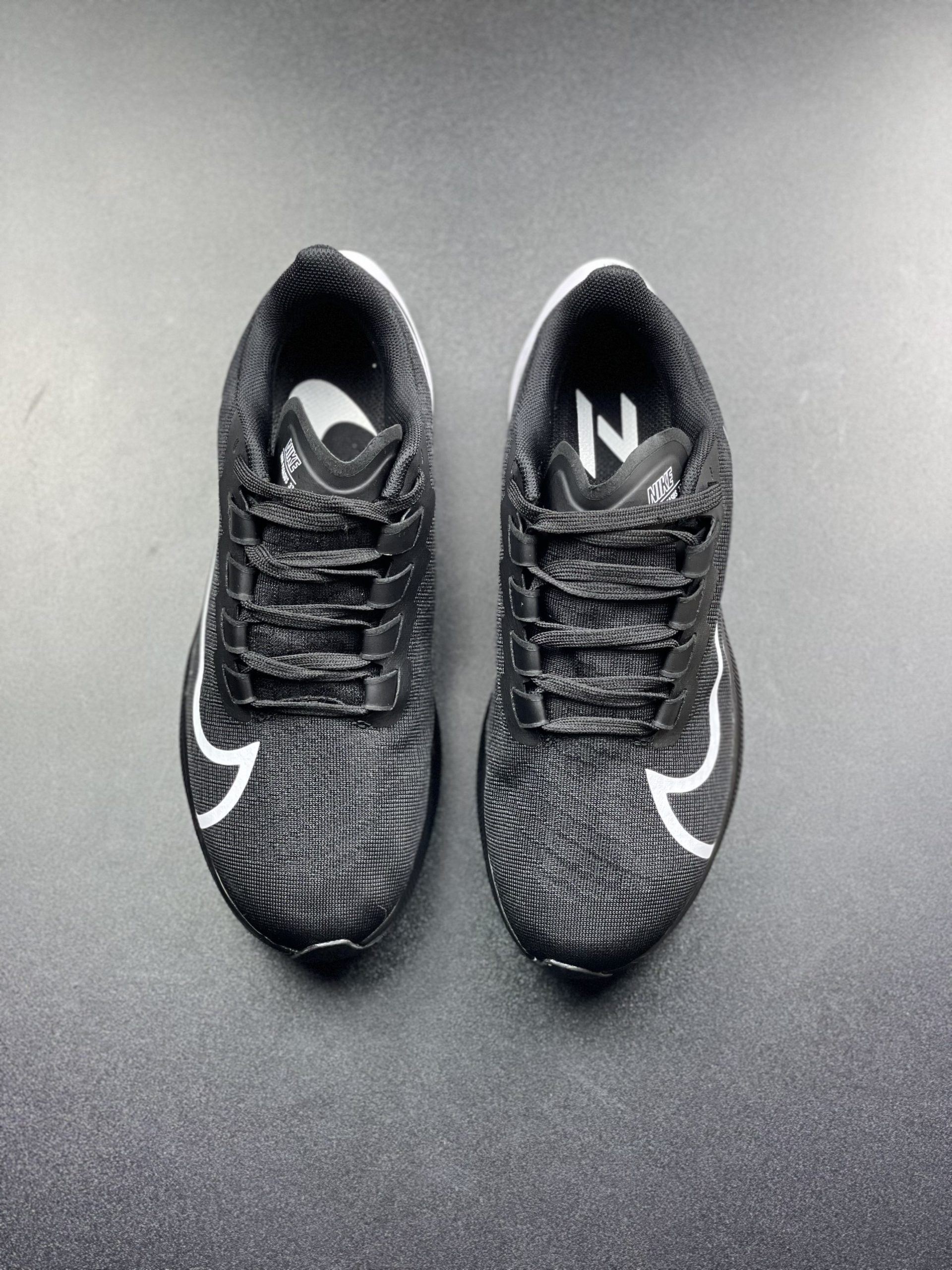 Giày Nike Air Zoom Pegasus 37 Đen Trắng