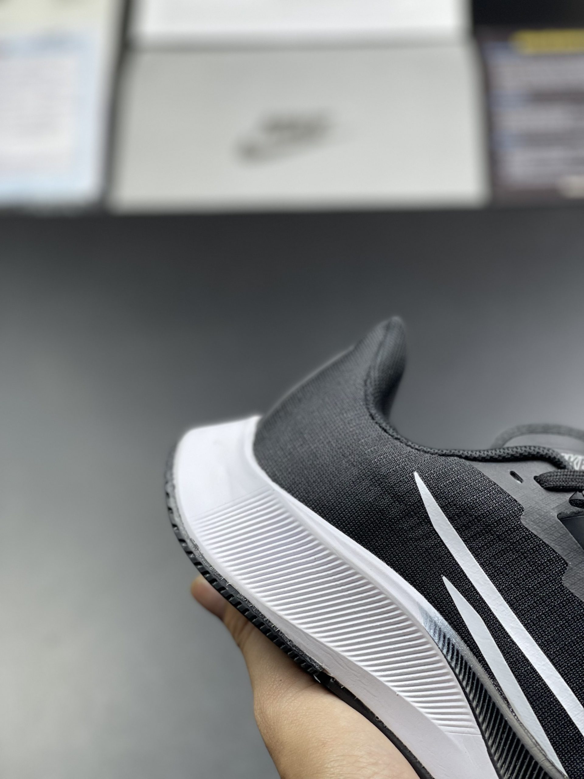 Giày Nike Air Zoom Pegasus 37 Premium Đen