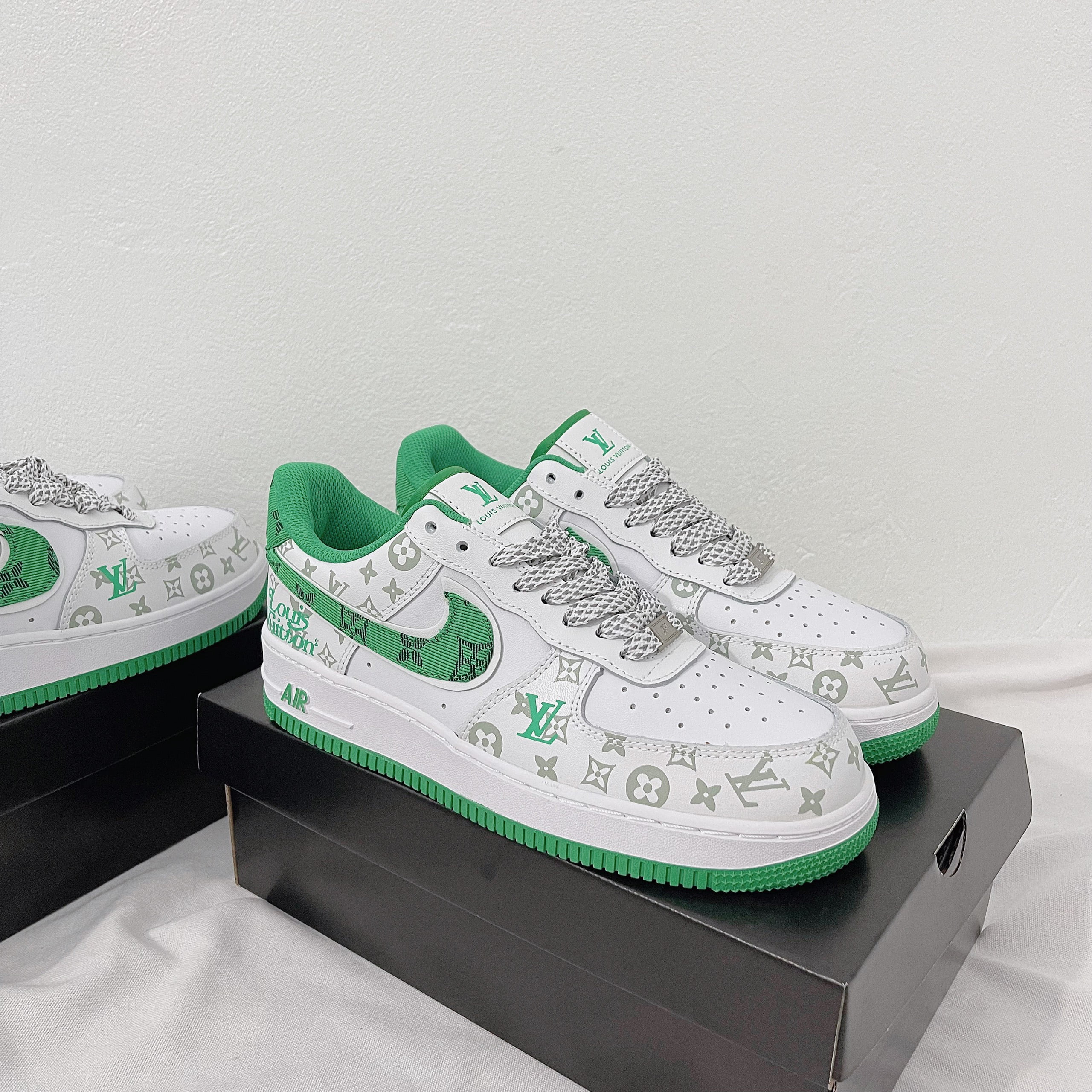 Giày Nike Air Force 1 LV Green White Grey