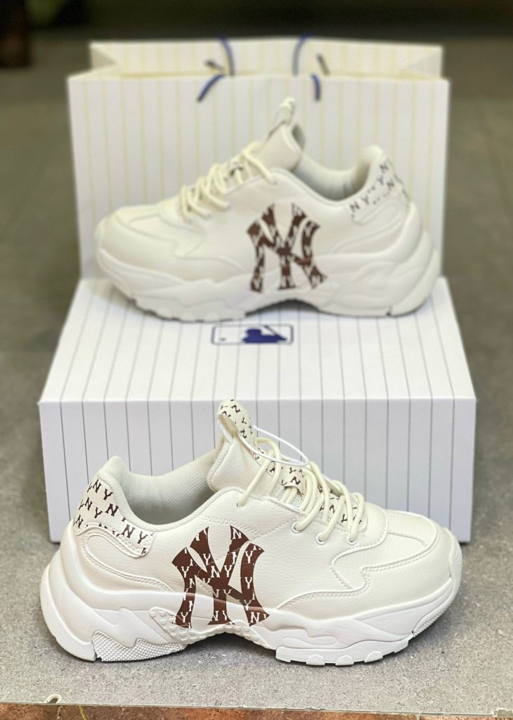 Giy MLB BigBall Chunky Classic Monogram NY Brown