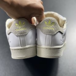 Giày Adidas Superstar Disney Trắng Kem