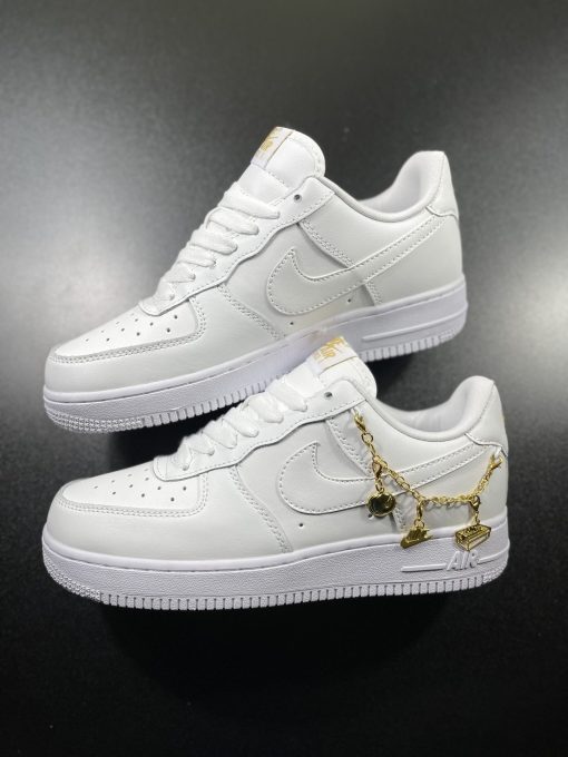 Giày Nike Air Force 1 07 White Lucky Charms