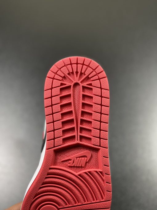 Giày Nike Jordan 1 Red White Chicago