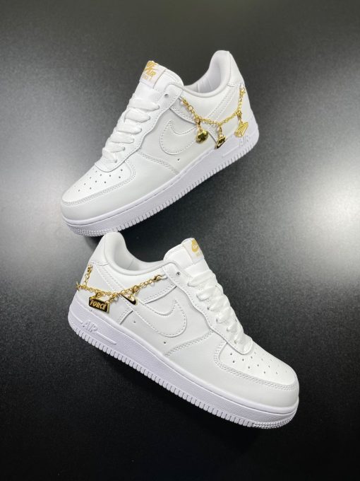 Giày Nike Wmns Air Force 1 07 LX Lucky Charms