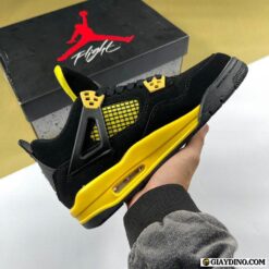 Giày Nike Air Jordan 4 Thunder Đen Vàng