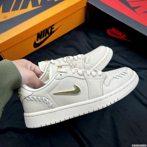 Giày Nike Air Jordan 1 Low Method of Make Light Brown