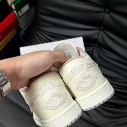 Giay Air Jordan 1 Low Sail Soft Pearl Sequins Giày Air Jordan 1 Low Sail Soft Pearl Sequins