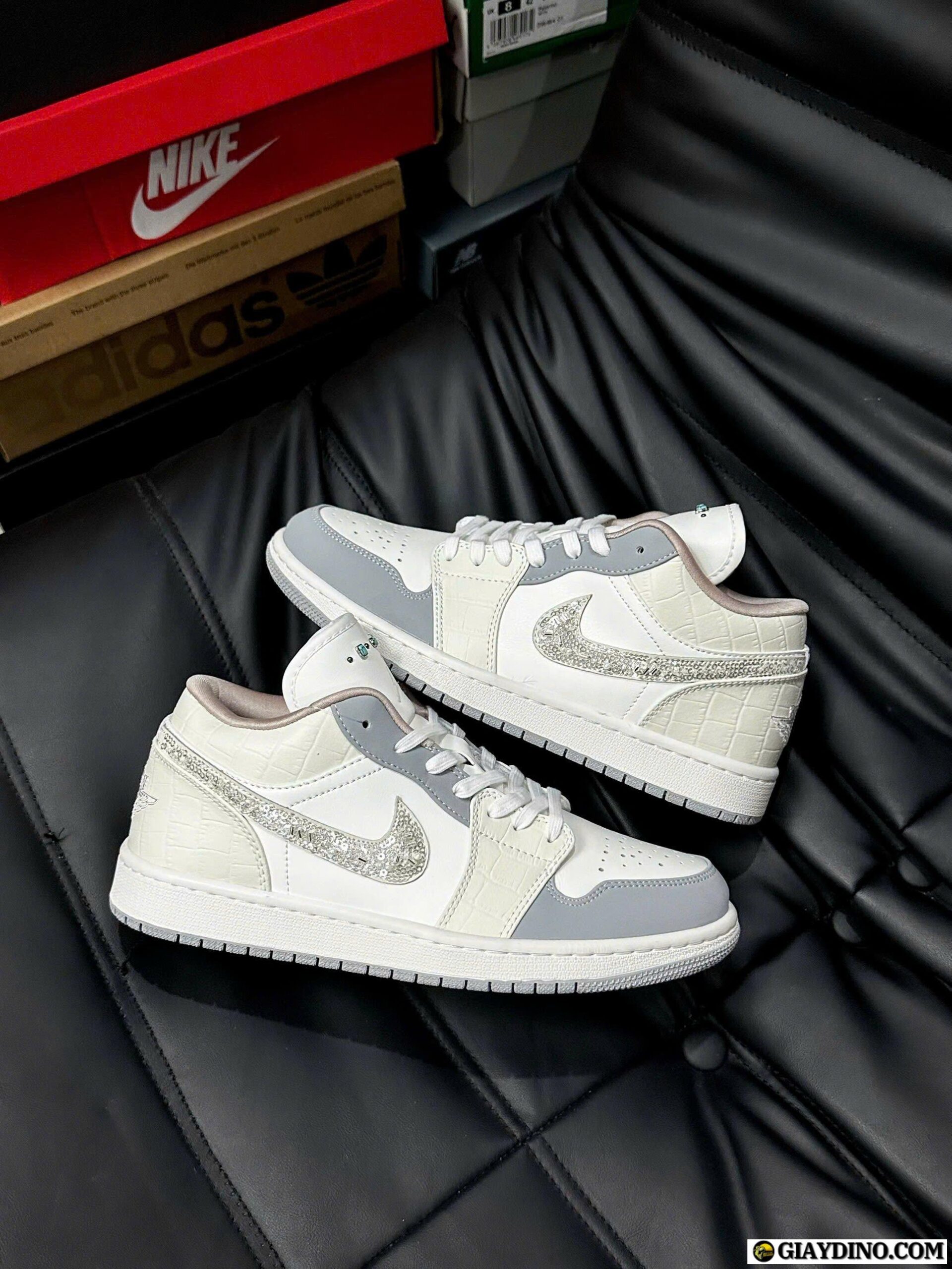 Giay Nike Air Jordan 1 Low Sail Soft Pearl 1 scaled Giày Nike Air Jordan 1 Low Sail Soft Pearl
