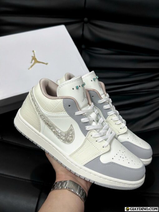 Giày Nike Air Jordan 1 Low Sail Soft Pearl Xám Logo Lấp Lánh