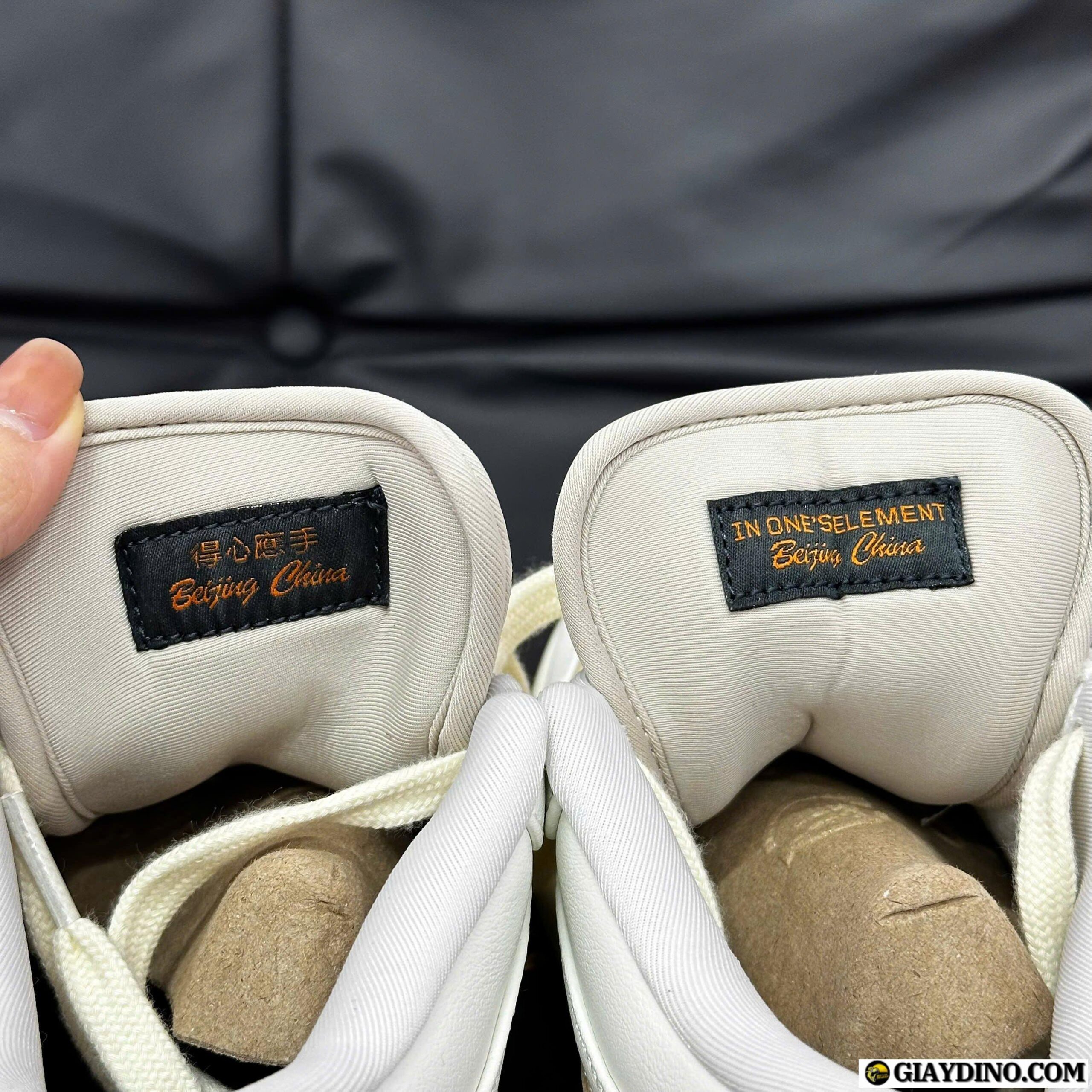 Cận Cảnh Lưỡi Gà Giày Jordan 1 JD1 Cổ Thấp Dongdan White Brown Cận Cảnh Lưỡi Gà Giày Jordan 1 JD1 Cổ Thấp Dongdan White Brown