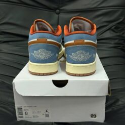 Giay Nike Air Jordan 1 Low SE Phantom Denim Swoosh Co Thap Giày Nike Air Jordan 1 Low SE Phantom Denim Swoosh Cổ Thấp