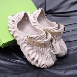 Dep Crocs x Salehe Bembury Pollex Clog Horchata Coffee Dép Crocs x Salehe Bembury Pollex Clog Horchata Coffee