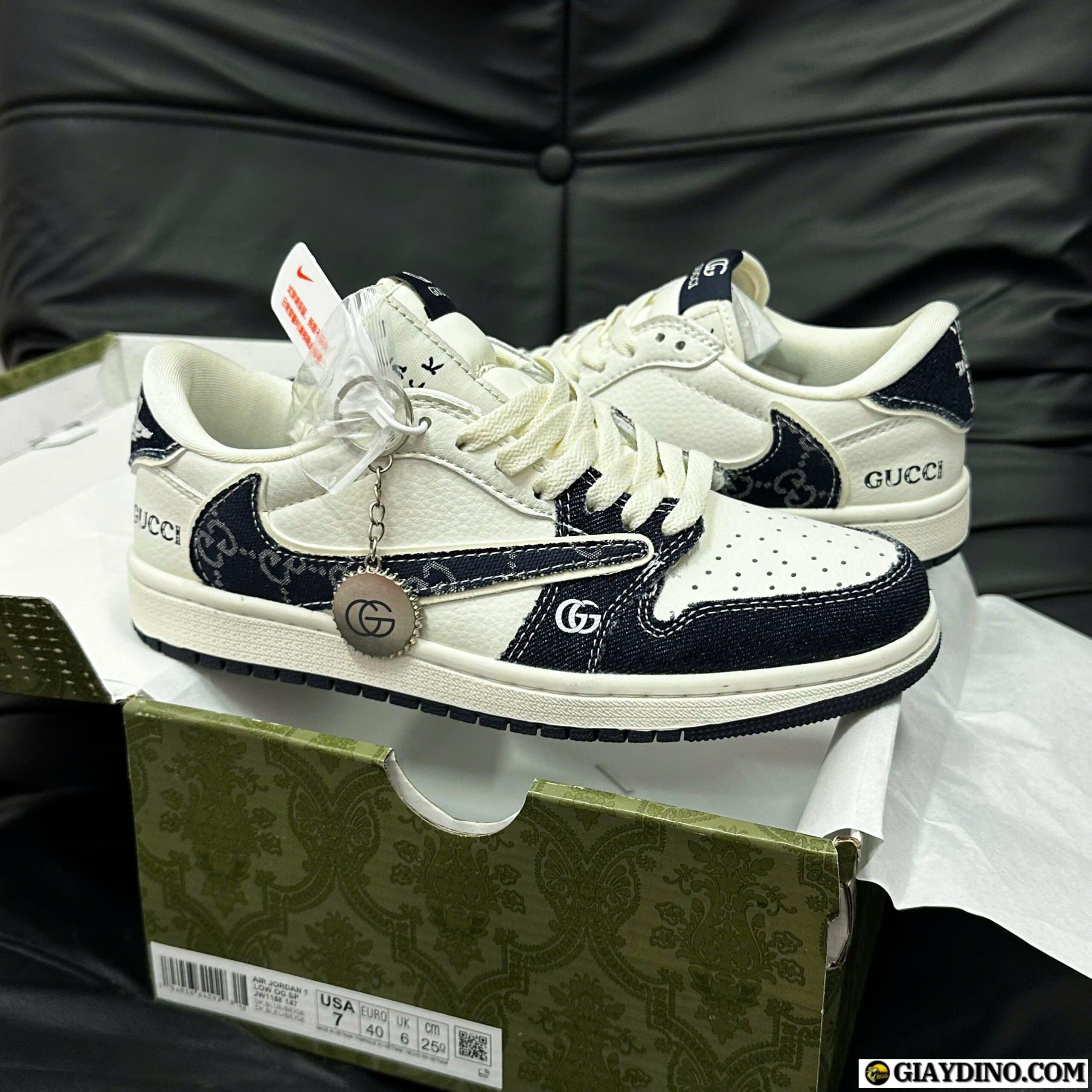 Giày Air Jordan 1 Low Travis Scott x Fragment Design White Navy Giày Air Jordan 1 Low Travis Scott x Fragment Design White Navy