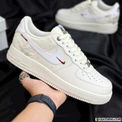 Giay Nike Air Force 1 Low CNY Pegasus Phantom Trang Do Giày Nike Air Force 1 Low CNY Pegasus Phantom Trắng Đỏ