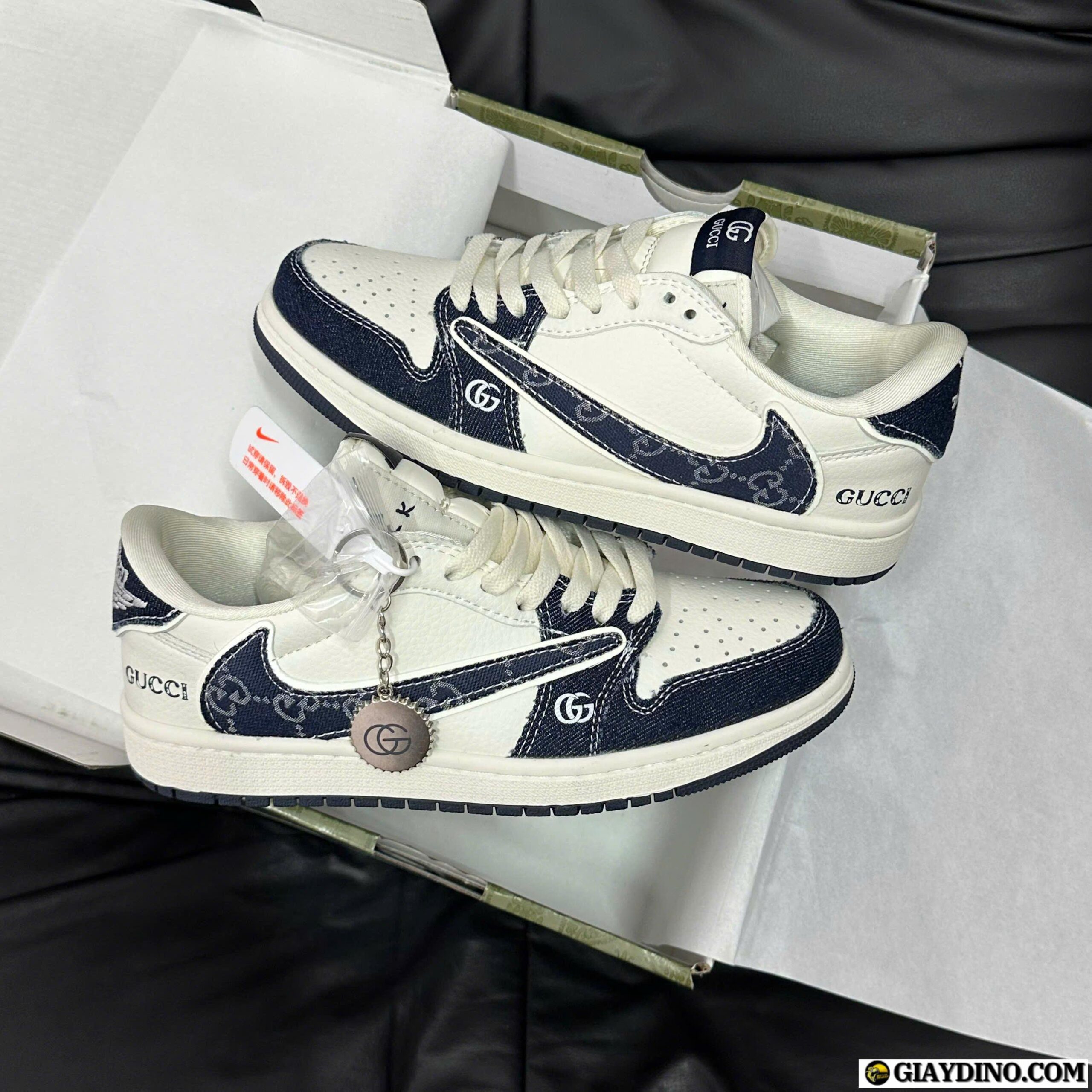 Giày Nike Air Jordan 1 Low Travis Scott x Gucci Trắng Xanh Navy Giày Nike Air Jordan 1 Low Travis Scott x Gucci Trắng Xanh Navy