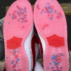 Giay Nike SB Dunk StrangeLove Hong Giày Nike SB Dunk StrangeLove Hồng
