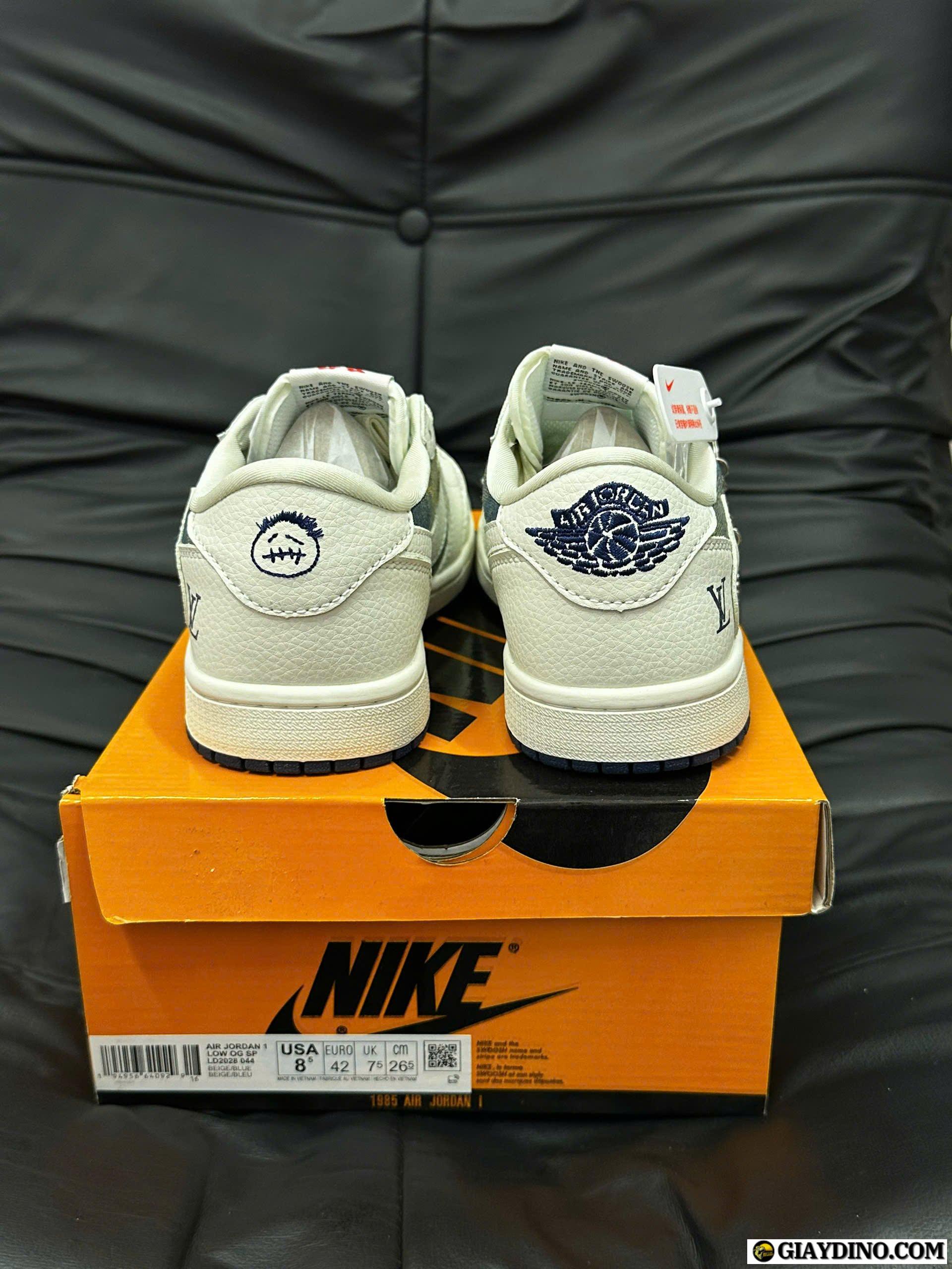 Giày Travis Scott x Fragment Design x Air Jordan 1 Low OG SP Denim Blue Giày Travis Scott x Fragment Design x Air Jordan 1 Low OG SP Denim Blue