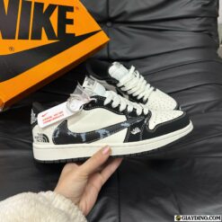 Giay Travis Scott x Fragment Design x Air Jordan 1 Low OG SP White Black Giày Travis Scott x Fragment Design x Air Jordan 1 Low OG SP White Black