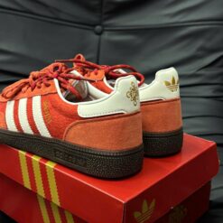 Giay Adidas Handball Spezial Do De Nau Sang Trong Giày Adidas Handball Spezial Đỏ Đế Nâu Sang Trọng
