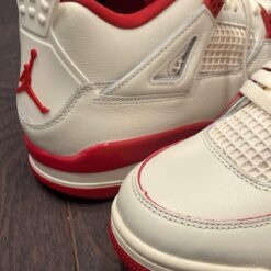 Giay Nike Air Jordan 4 Retro Love Letter Giày Nike Air Jordan 4 Retro Love Letter