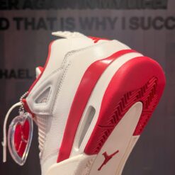 Giay Nike Air Jordan 4 Trang Do Valentines Day 2026 Giày Nike Air Jordan 4 Trắng Đỏ Valentines Day 2026