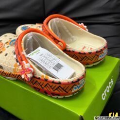 Dep Crocs Disney Moana Mau Cam Dép Crocs Disney Crocs Classic Clog Moana 211196-90H