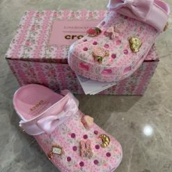 Dep Suc Crocs Classic Love Shack Fancy Classic Clog White Pink Hang Cao Cap Fullbox Dép Sục Crocs Classic Love Shack Fancy Classic Clog White Pink Hàng Cao Cấp Fullbox