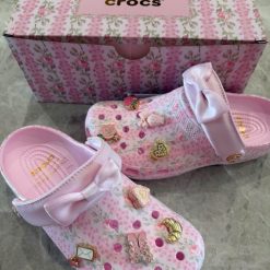 Dep Suc Crocs Love Shack Fancy Trang Hong Fullbox Dép Sục Crocs Love Shack Fancy Trắng Hồng Fullbox
