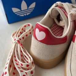 Giay Adidas Originals Handball Spezial Bright Red Kem Do Hong Got Tim Giày Adidas Originals Handball Spezial Bright Red Kem Đỏ Hồng Gót Tim