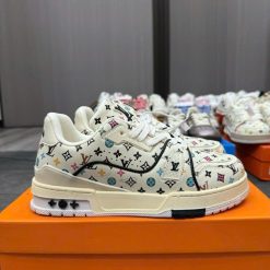 Giay Louis Vuitton LV Trainer Hoa Tiet Monogram Multicolor Giày Louis Vuitton LV Trainer Họa Tiết Monogram Multicolor