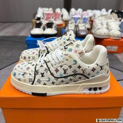 Giay Louis Vuitton LV Trainer Monogram Multicolor Trang Kem Giày Louis Vuitton LV Trainer Monogram Multicolor Trắng Kem