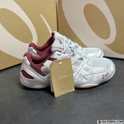 Giay The Thao Nam Nu Asics Hypersync Mau Bac Phoi Do Man Giày Thể Thao Nam Nữ Asics Hypersync Màu Bạc Phối Đỏ Mận