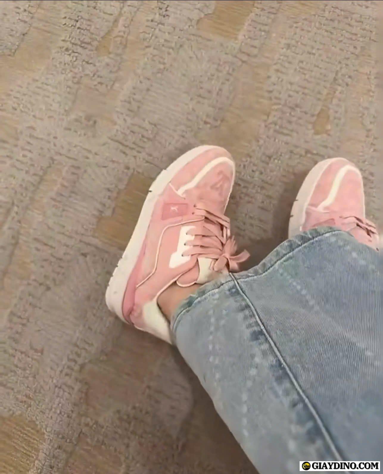 Giày Cổ Thấp Louis Vuitton LV Trainer 54 White And Pink Giày Cổ Thấp Louis Vuitton LV Trainer 54 White And Pink