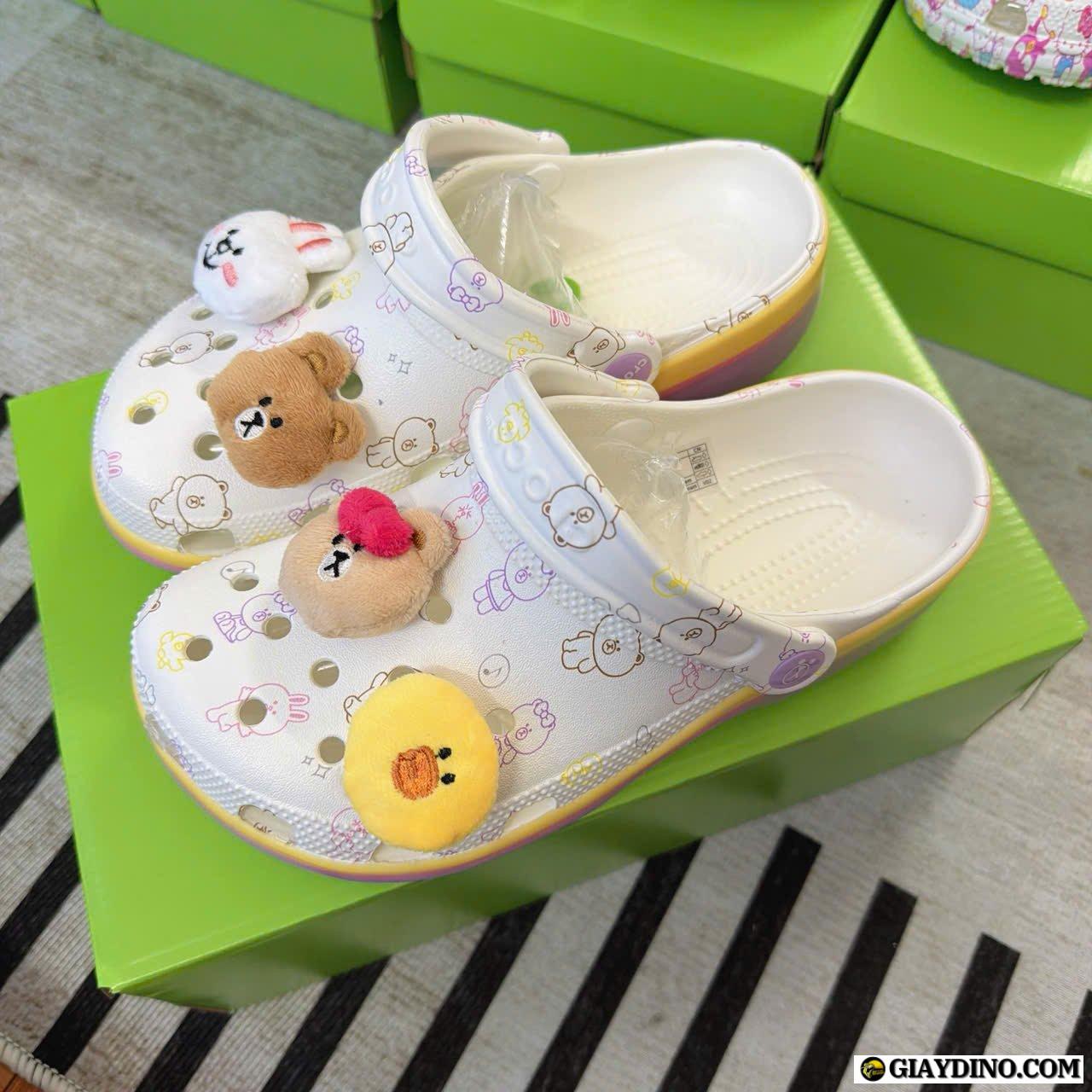 Giày Crocs Classic Cutie Clog Line Friends Trắng Hồng Giày Crocs Classic Cutie Clog Line Friends Trắng Hồng
