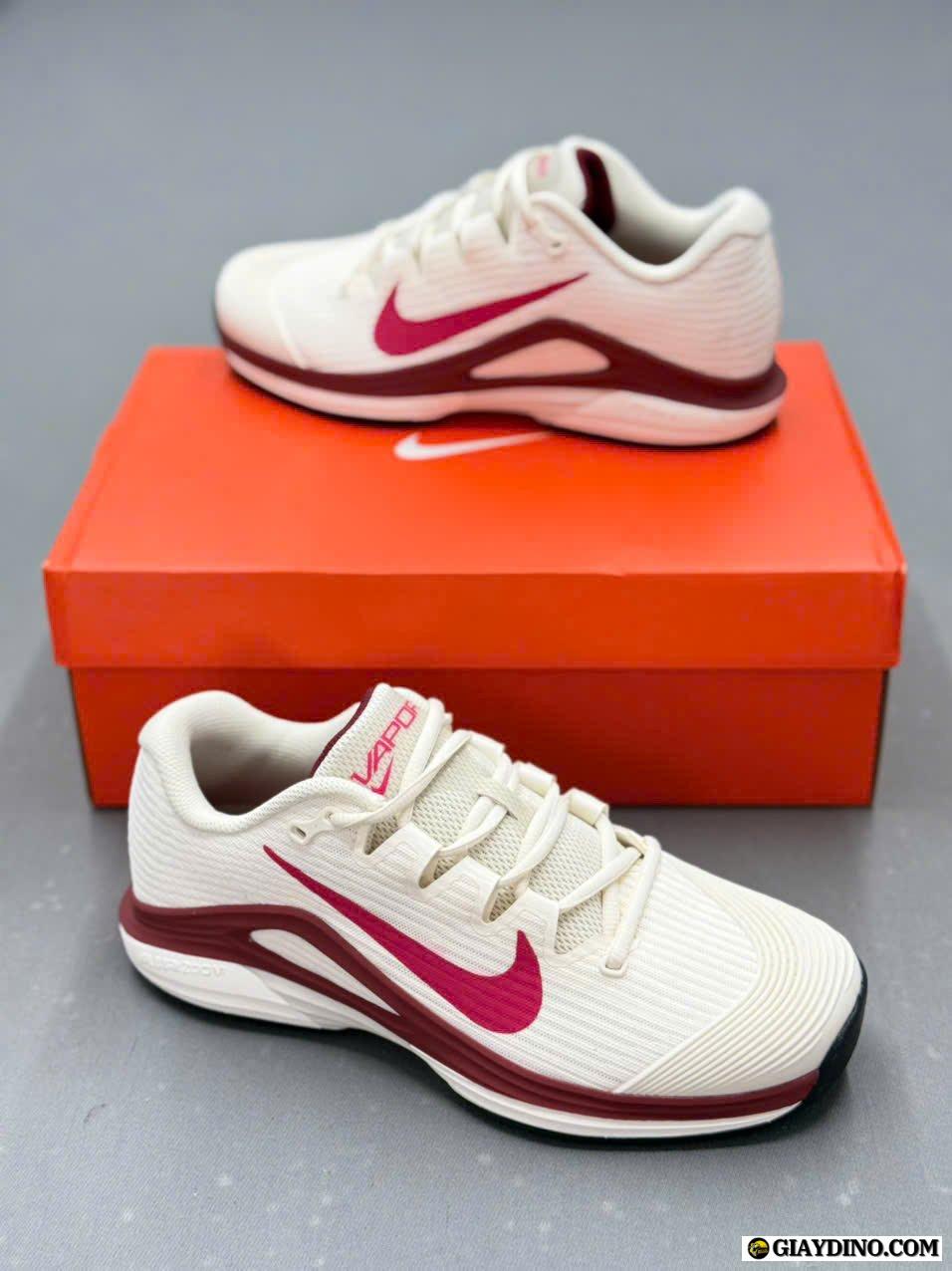 Giày Nike Court Air Zoom Vapor 12 HC Pale Ivory Sail White Red Giày Nike Court Air Zoom Vapor 12 HC Pale Ivory Sail White Red
